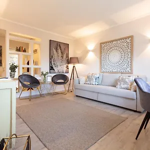 Beachome4u3 , Carcavelos (Lisbon) Portugal
